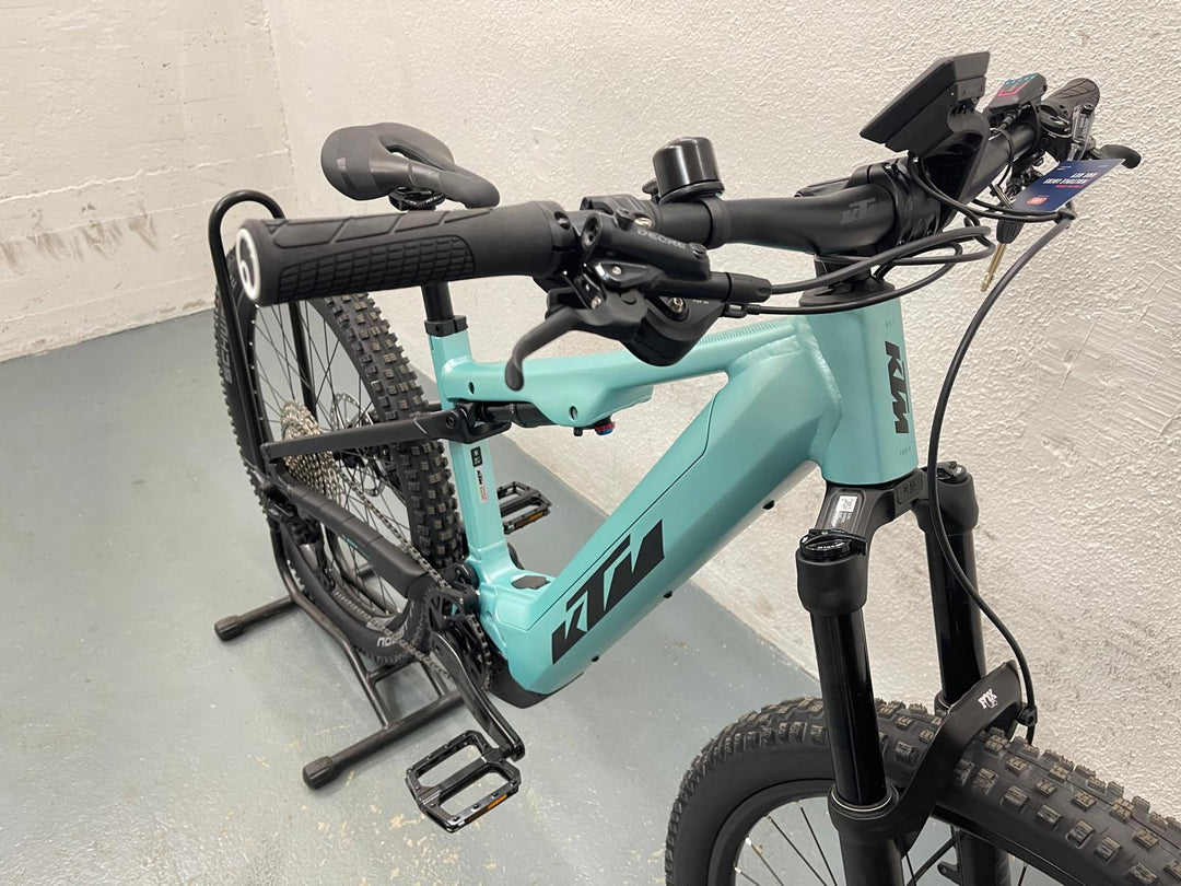 KTM MACINA LYCAN 771 GLORIOUS