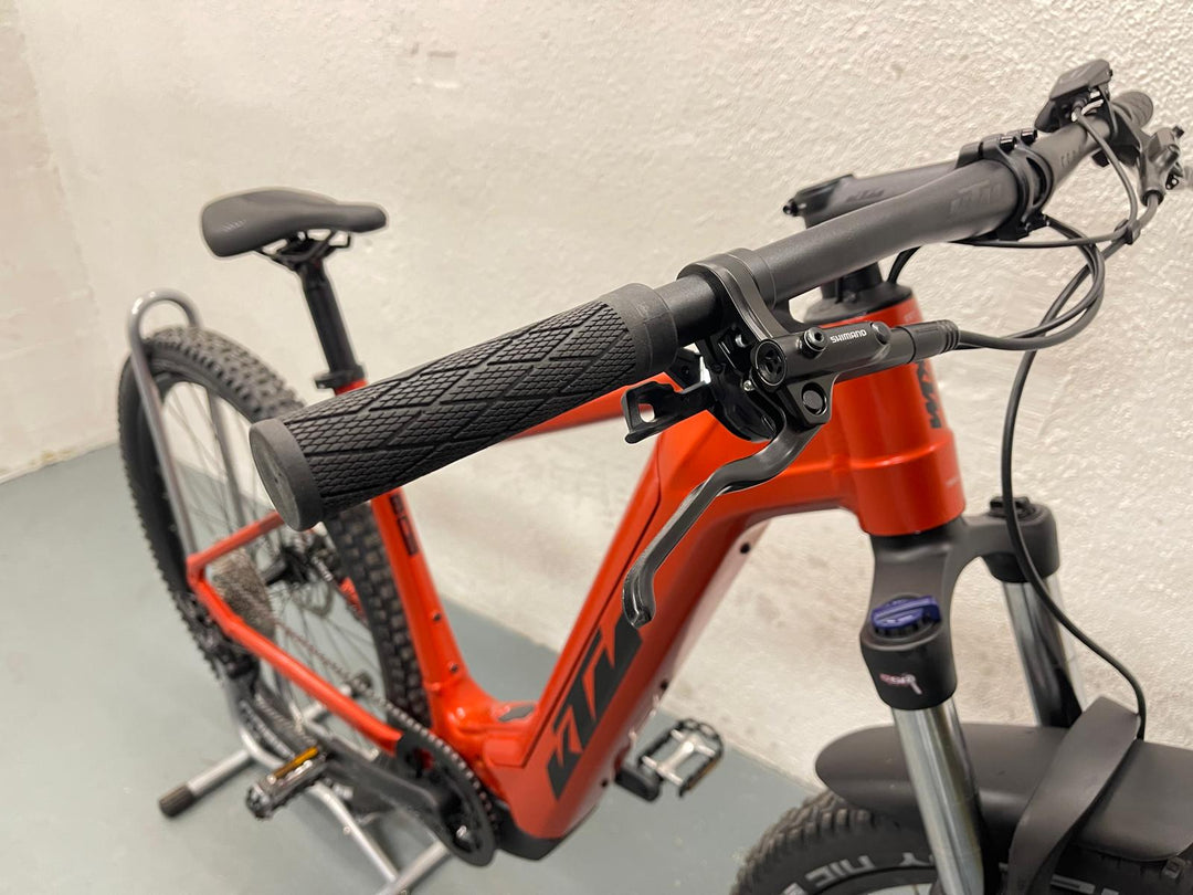 KTM MACINA TEAM 793