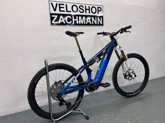 Cube Stereo Hybrid ONE77 HPC AT 800 actionteam