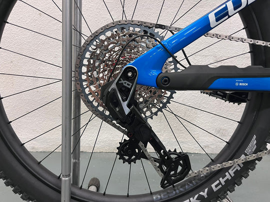 Cube Stereo Hybrid ONE77 HPC AT 800 actionteam