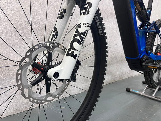 Cube Stereo Hybrid ONE77 HPC AT 800 actionteam