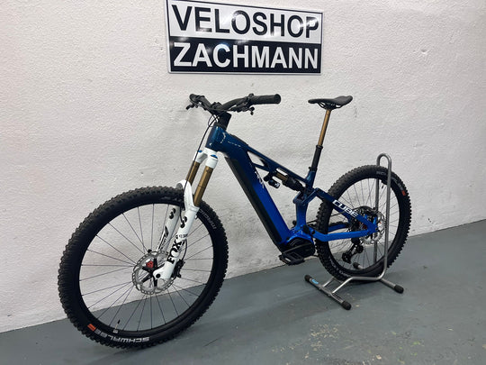 Cube Stereo Hybrid ONE77 HPC AT 800 actionteam