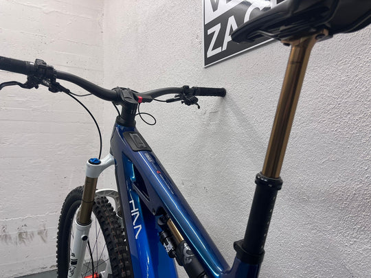 Cube Stereo Hybrid ONE77 HPC AT 800 actionteam