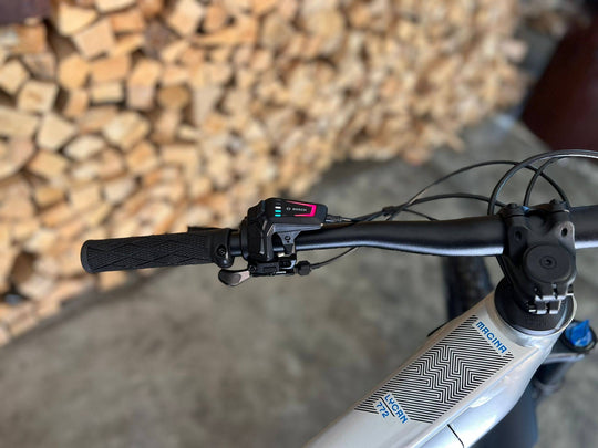 KTM MACINA LYCAN 772 starlight silver eBike