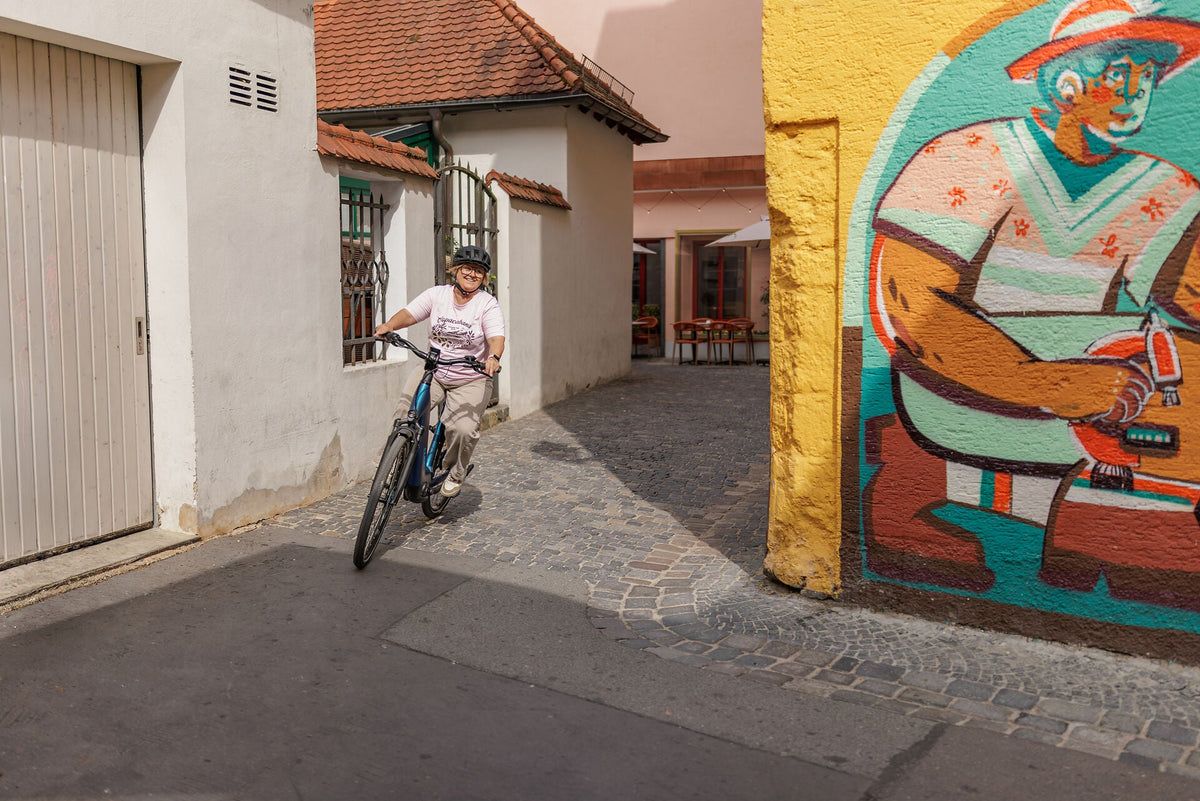 CUBE | E-Bikes | City & Tour | On-Road
