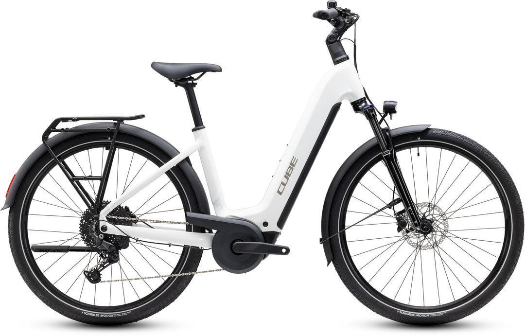 Cube Touring Hybrid ONE 600 metallicwhite´n´chrome