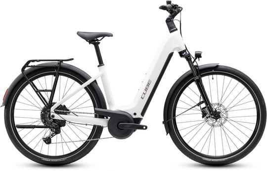 Cube Touring Hybrid ONE 600 metallicwhite´n´chrome