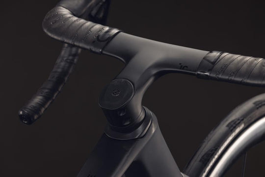 Cube Agree C:62 Pro carbon´n´black