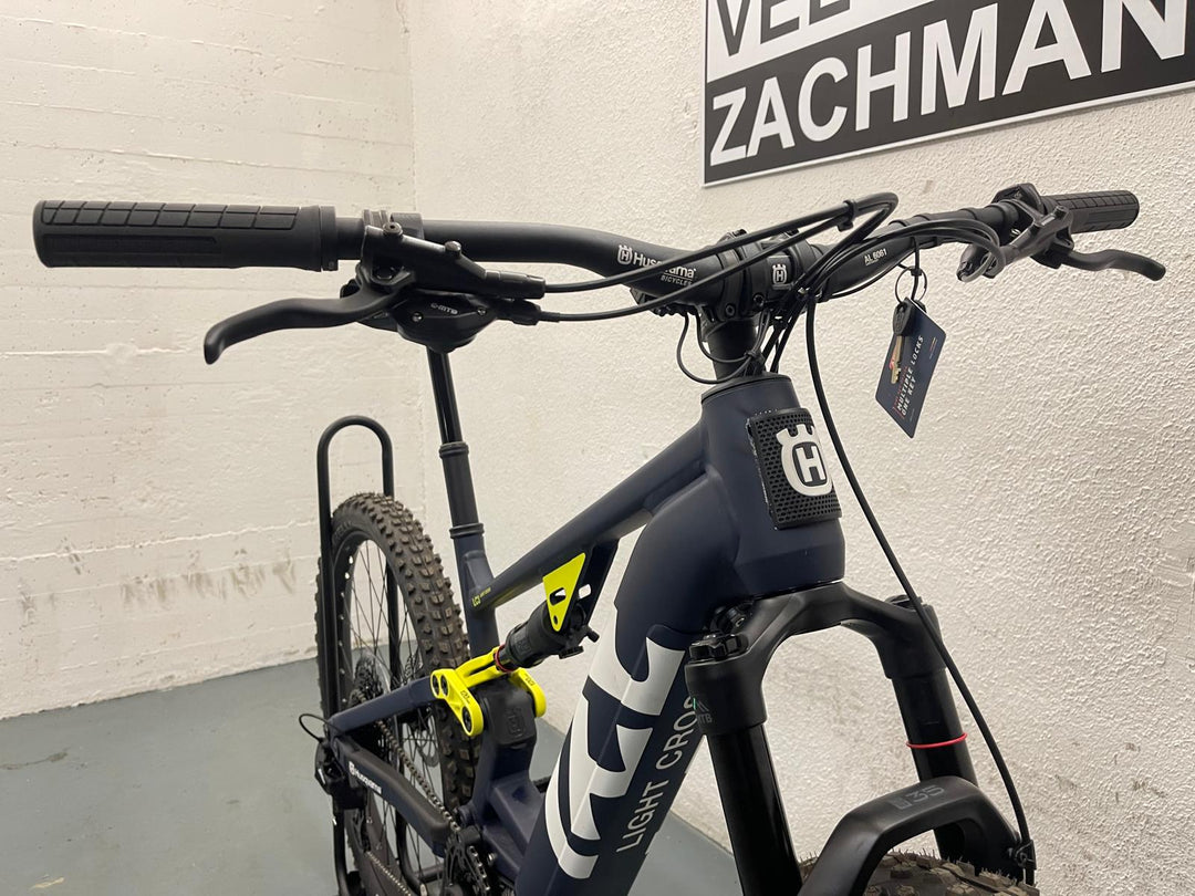 Husqvarna Light Cross LC3