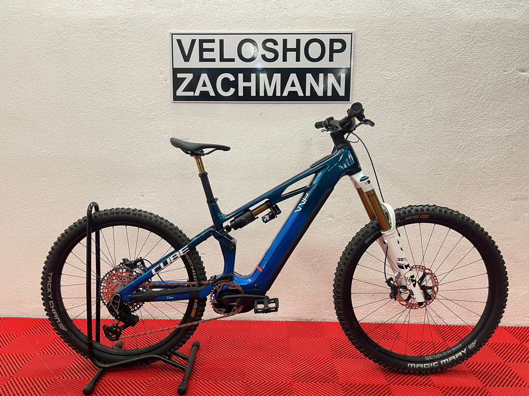 Cube Stereo Hybrid ONE77 HPC AT 800 actionteam