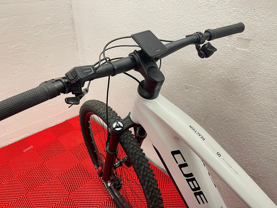 Cube Reaction Hybrid SLT 800