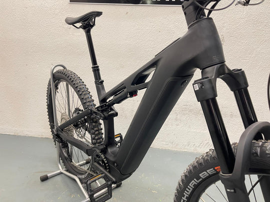 Cube Stereo Hybrid ONE44 HPC Race 800