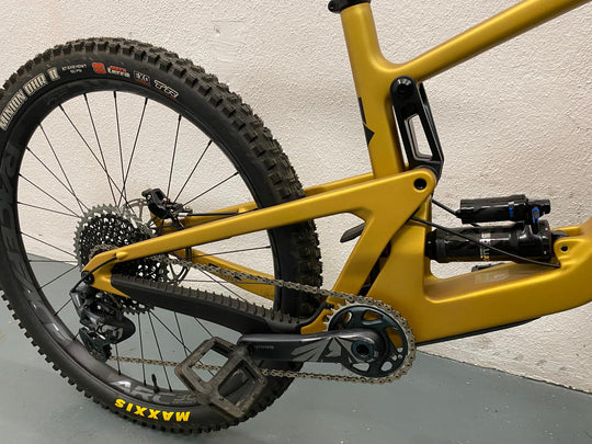 Santa Cruz Bronson CC 4.0