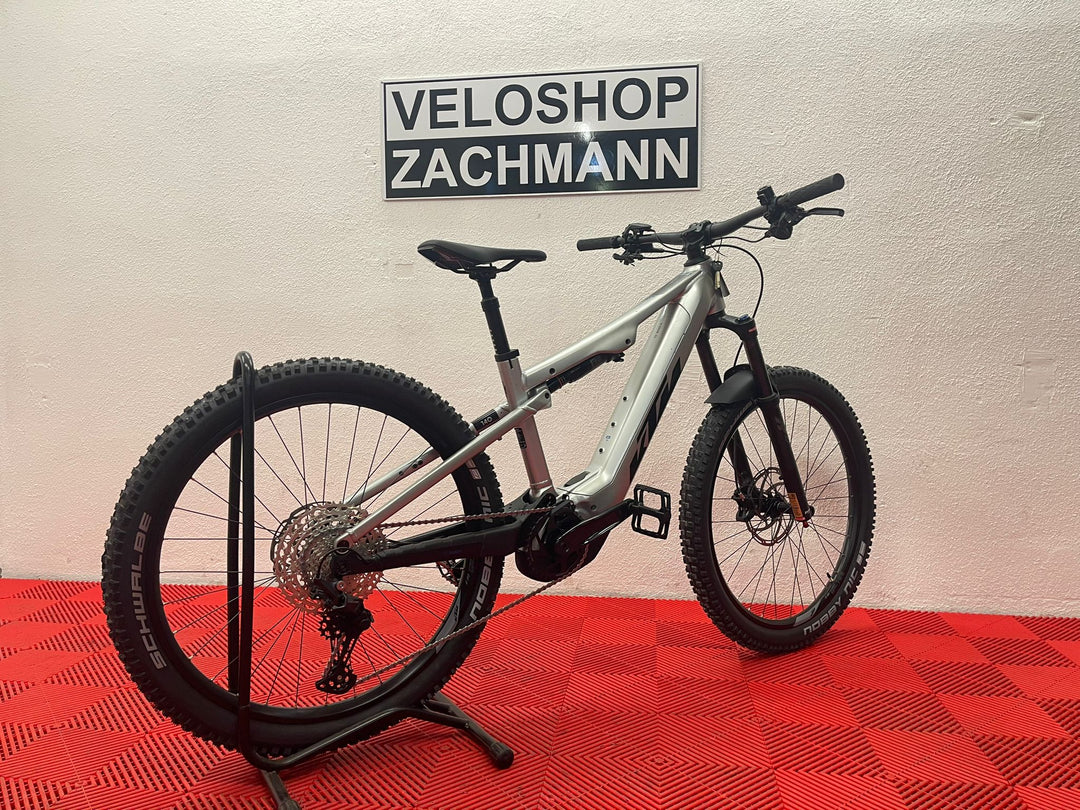 KTM MACINA LYCAN 772