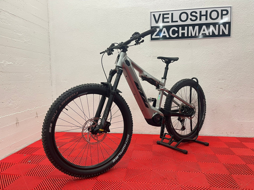 KTM MACINA LYCAN 772