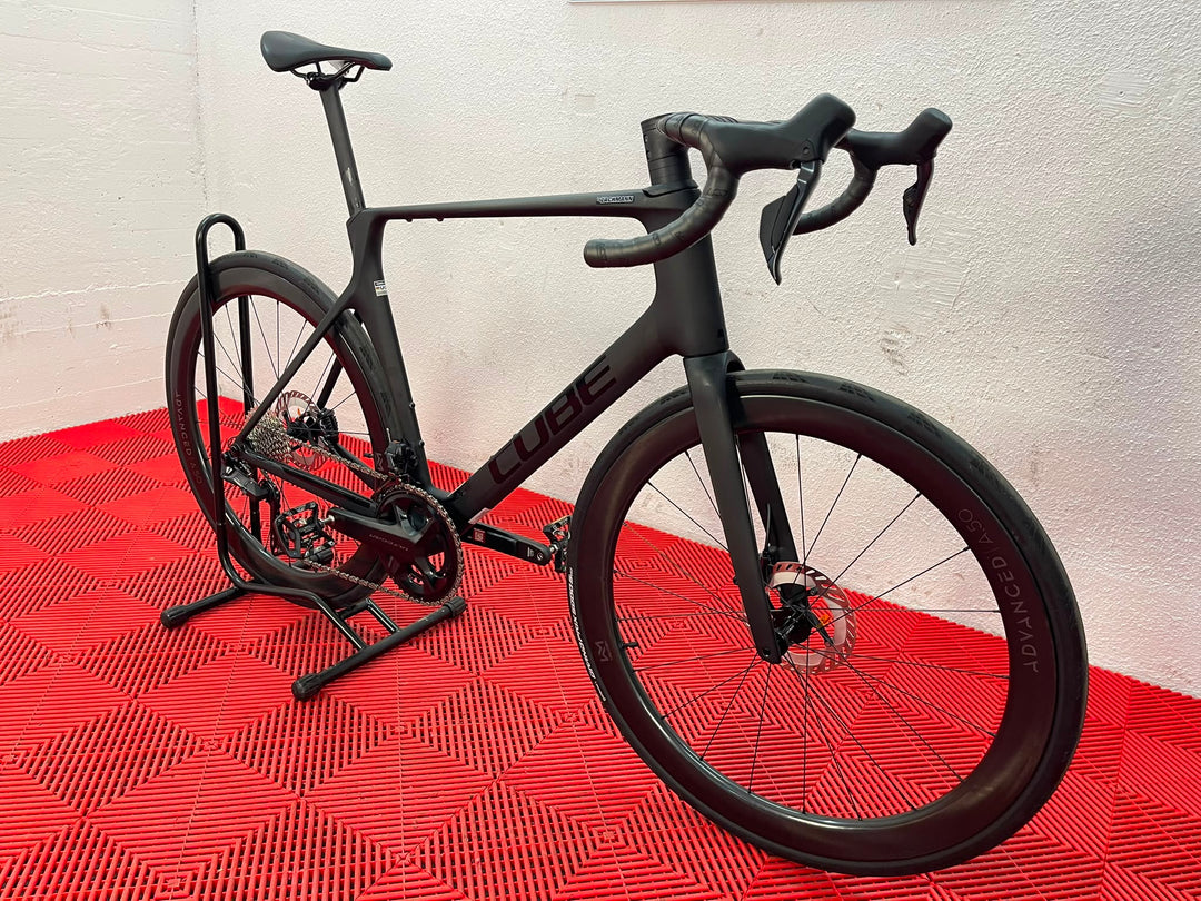 Cube Agree C:62 Pro carbon´n´black