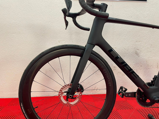 Cube Agree C:62 Pro carbon´n´black