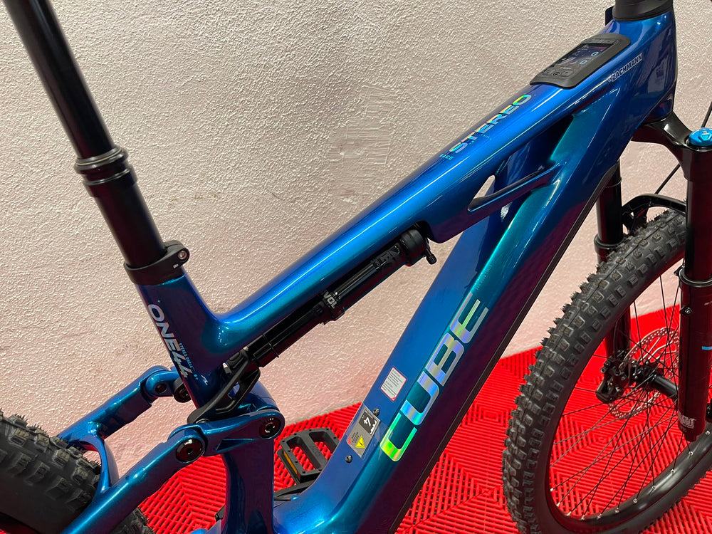 Cube Stereo Hybrid ONE44 HPC Race 800 nebula´n´prizm