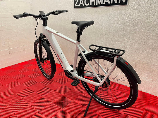 Cube Kathmandu Hybrid Deluxe Pro 800 metallicwhite´n´chrome