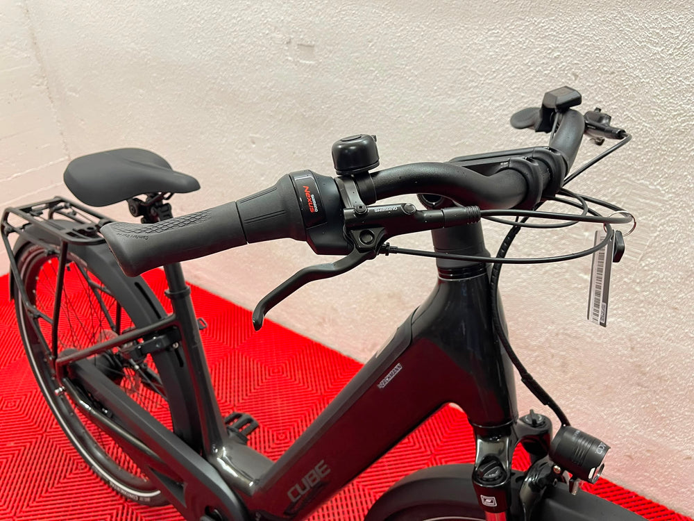 Cube Supreme Hybrid Comfort ONE 600 gunmetal´n´reflex