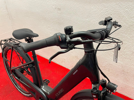 Cube Supreme Hybrid Comfort ONE 600 gunmetal´n´reflex