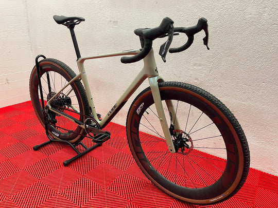 Cube Nuroad C:62 SLX glintsand´n´black