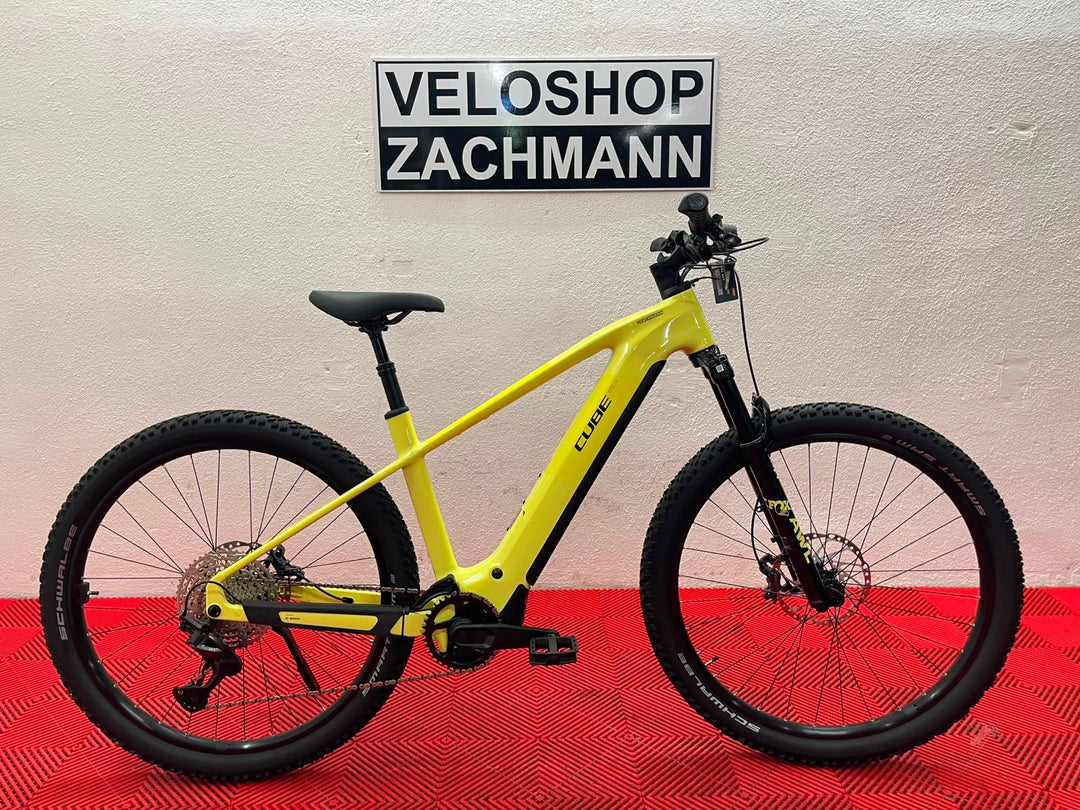 Cube Reaction Hybrid Race 800 bananasplit´n´black