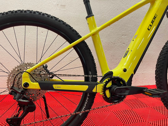 Cube Reaction Hybrid Race 800 bananasplit´n´black