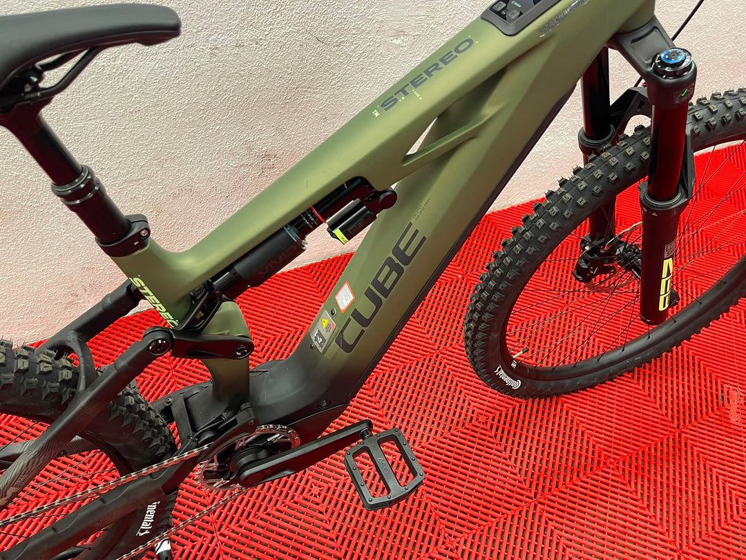 Cube Stereo Hybrid ONE77 HPC TM 800 reedgreen´n´gills