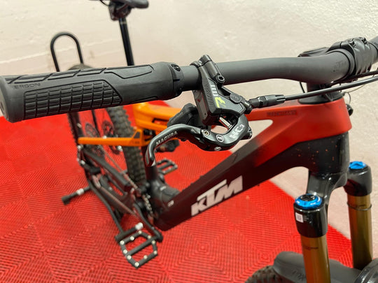 KTM MACINA PROWLER EXONIC CX-R 2026