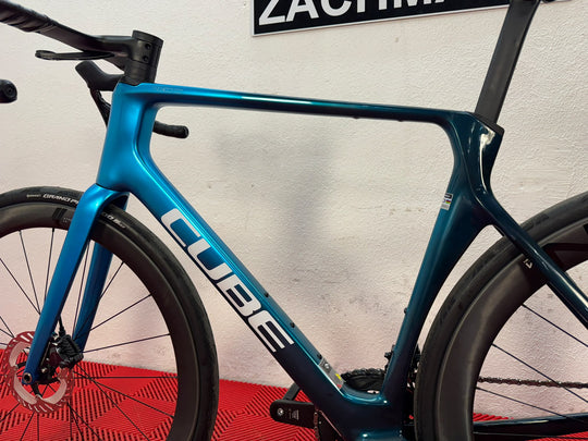 Cube Agree C:62 Race chromeblue´n´liquidblue