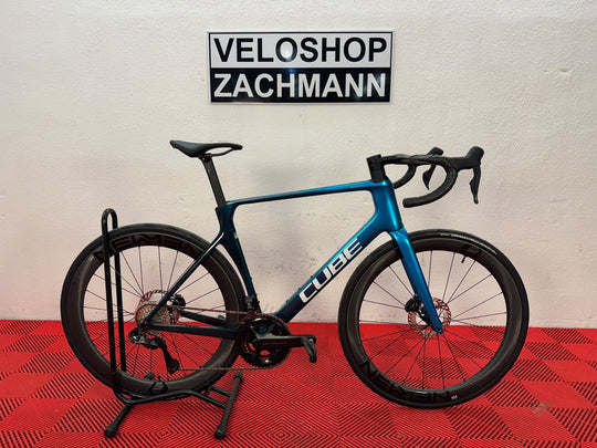 Cube Agree C:62 Race chromeblue´n´liquidblue
