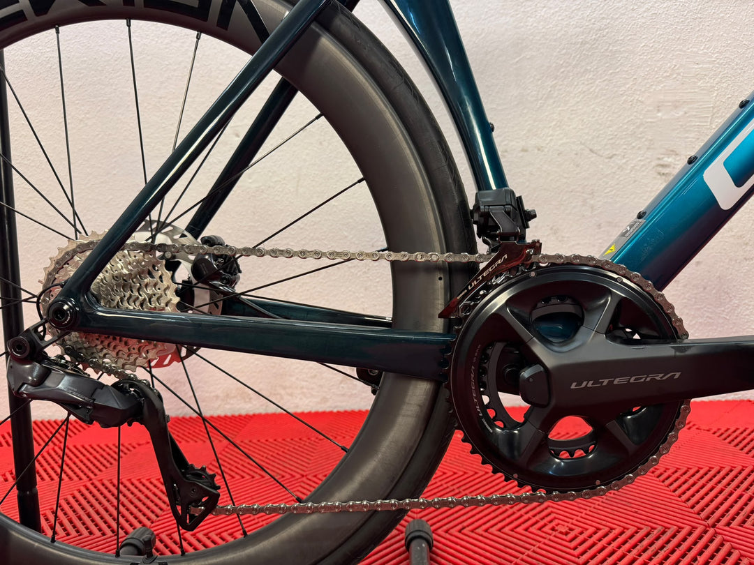 Cube Agree C:62 Race chromeblue´n´liquidblue