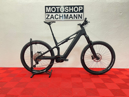Cube Stereo Hybrid ONE44 HPC Race 800